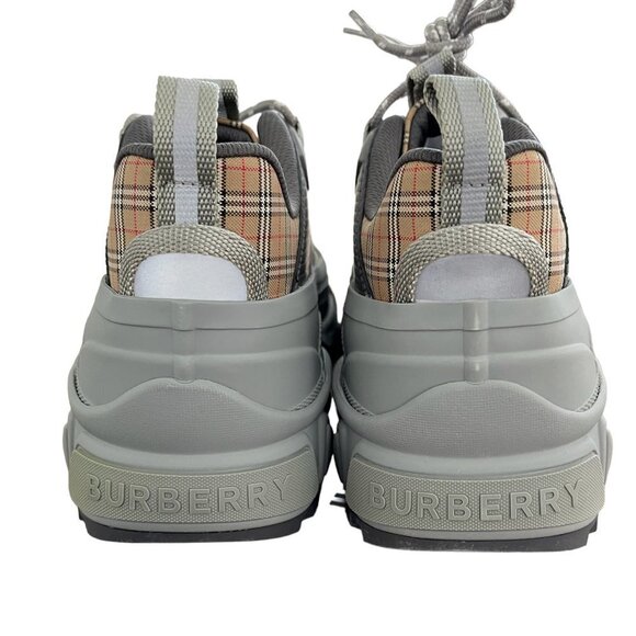 Burberry‎ 8043864 Men\'s Arthur Check Gray Canvas/Suede Sneakers 9 US (42 Eu) main image 5